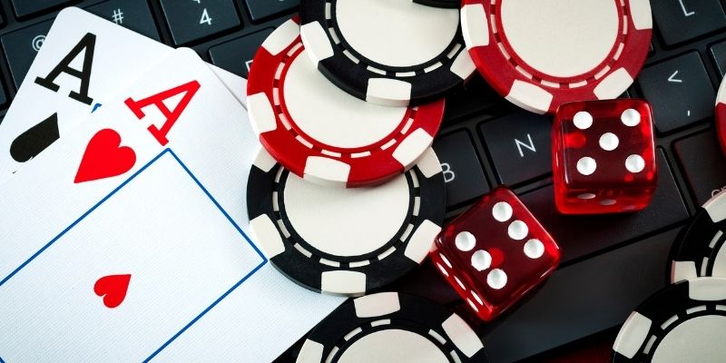 Thuật ngữ trong poker về vị trí trên bàn cược.